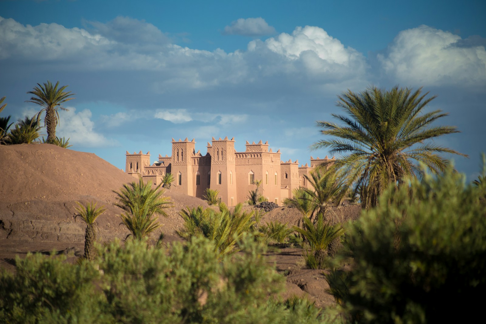 8 days tour from Marrakech to desert and oasis
